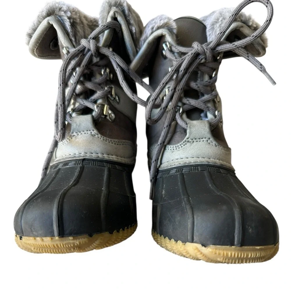 Tommy Hilfiger Rusteen Gray Duck Boot US Sz‎ 5 Faux Shearling Lined Grey EUC